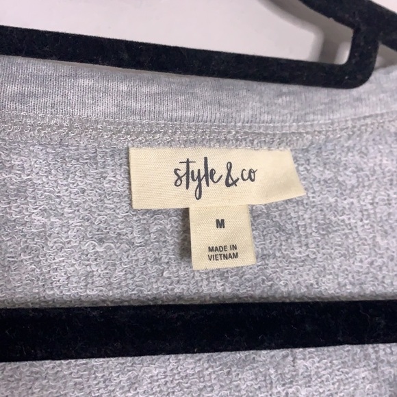 Style & Co gray rear Floral Paisley panel pullover top woman’s medium - Picture 3 of 5